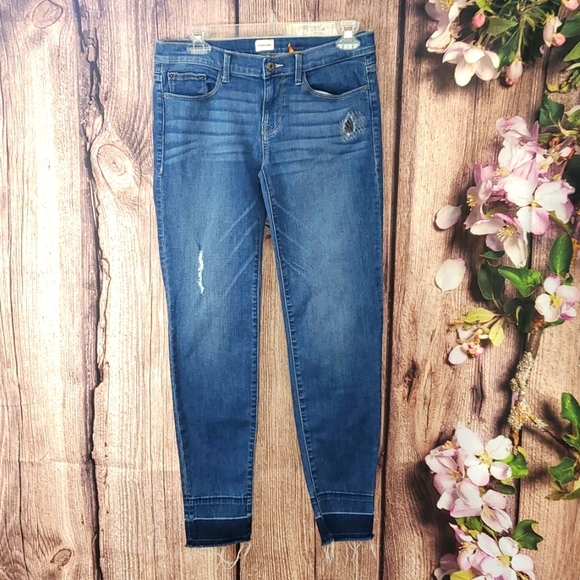SNEAK Peek women's low rise jeans size 9 Distressed, roll up Denim jeans - Picture 1 of 3